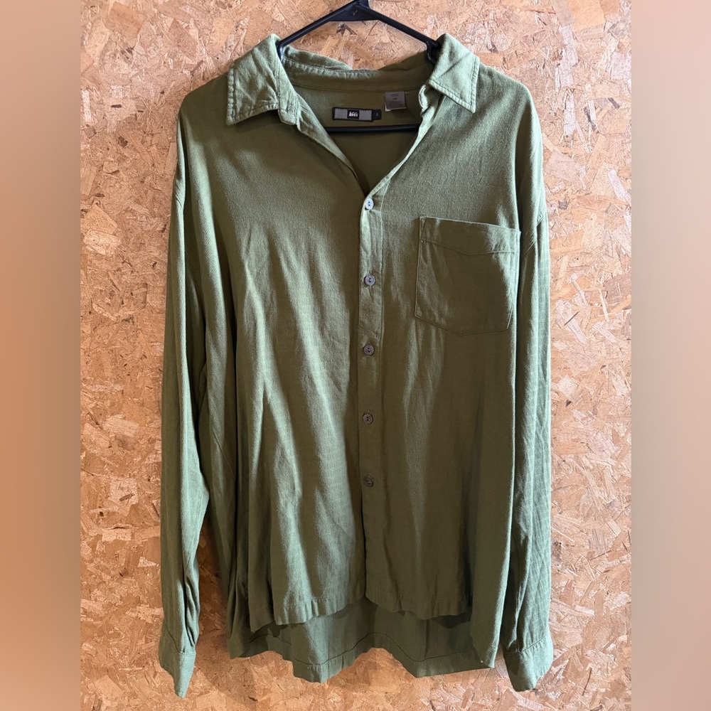 REI Women’s Button Up Green Top